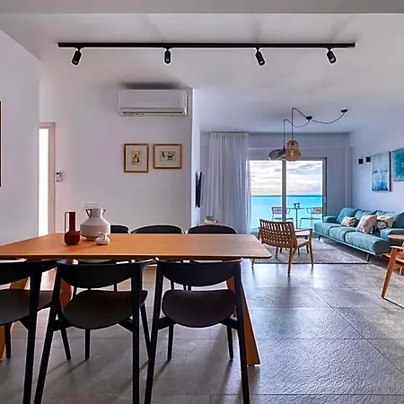 Stoa Hotel